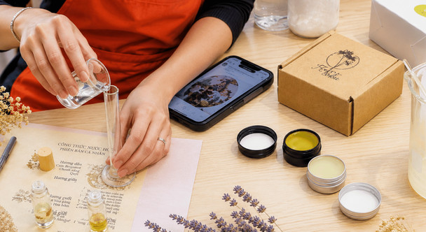 [FLOWER 1969’s] WORKSHOP SOLID PERFUME - NƯỚC HOA KHÔ
